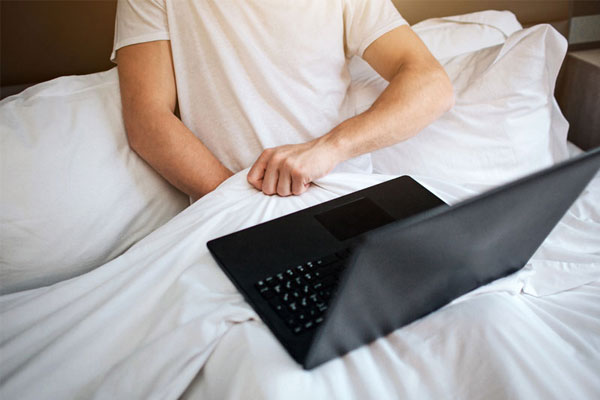Lạm dụng thủ dâm và những tác hại đối với sinh lý nam giới?